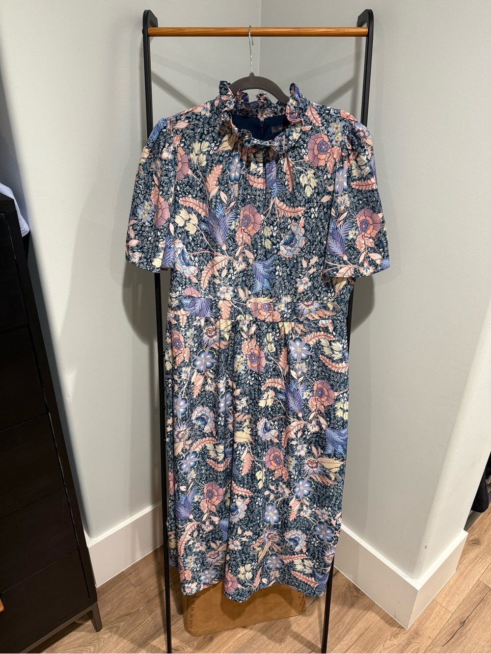 julia jordan Navy Floral Ruffle Midi Dress with Pink Accents